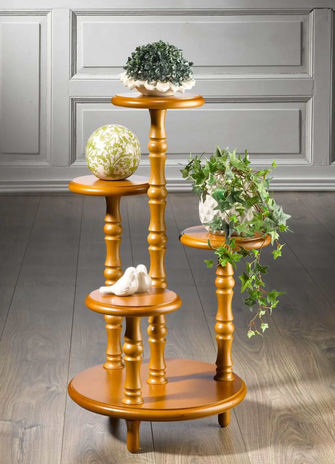 Wunderschöne Blumen-Etagere