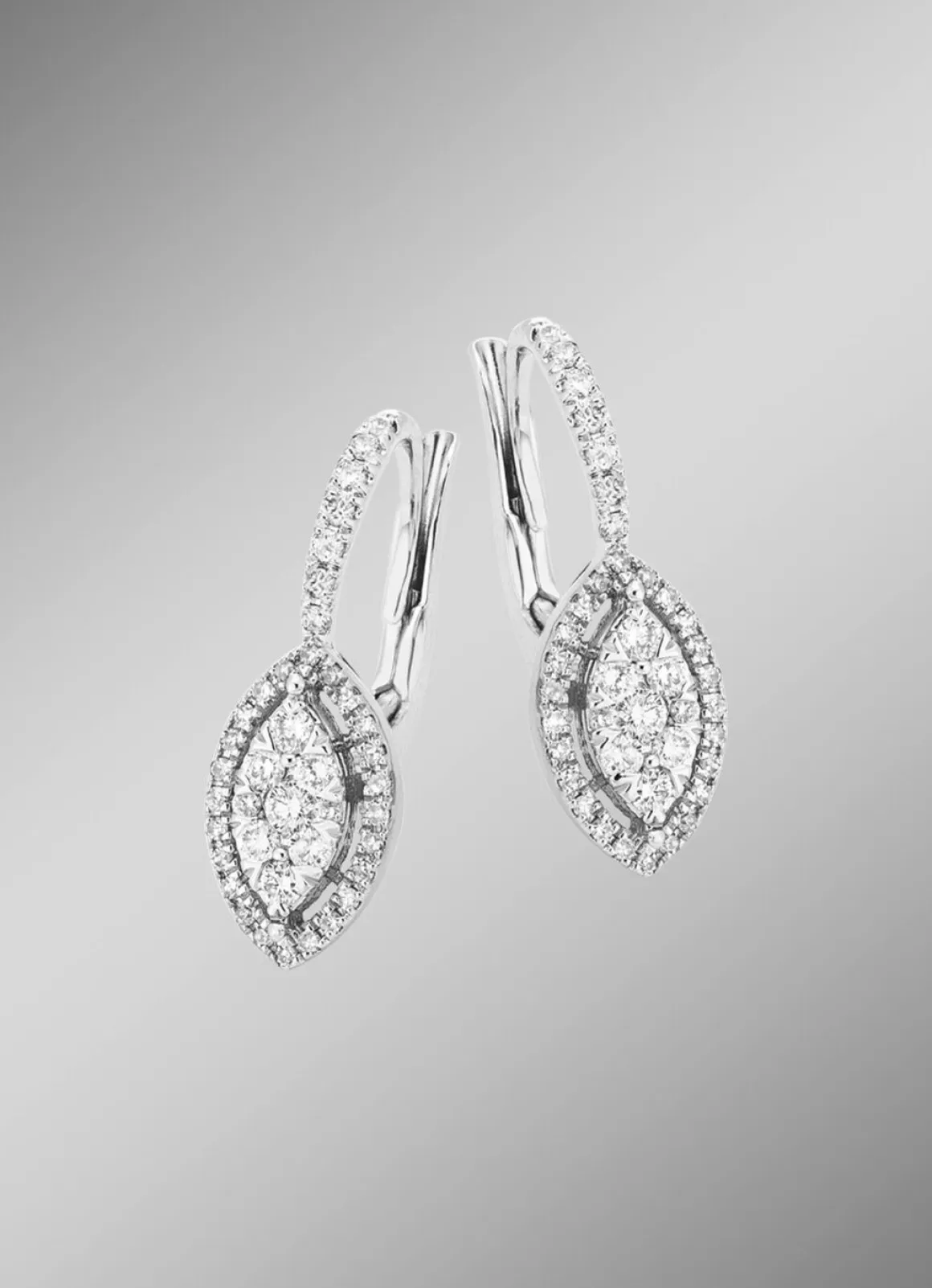 Wundervolle Ohrringe mit Brillanten und Diamanten